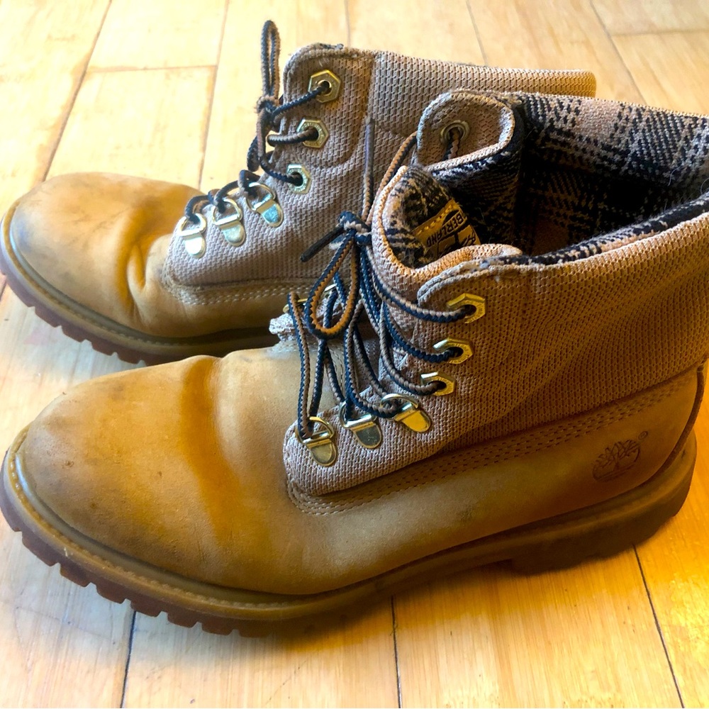 Women’s Timberland Boots Wheat Size 7 1/2